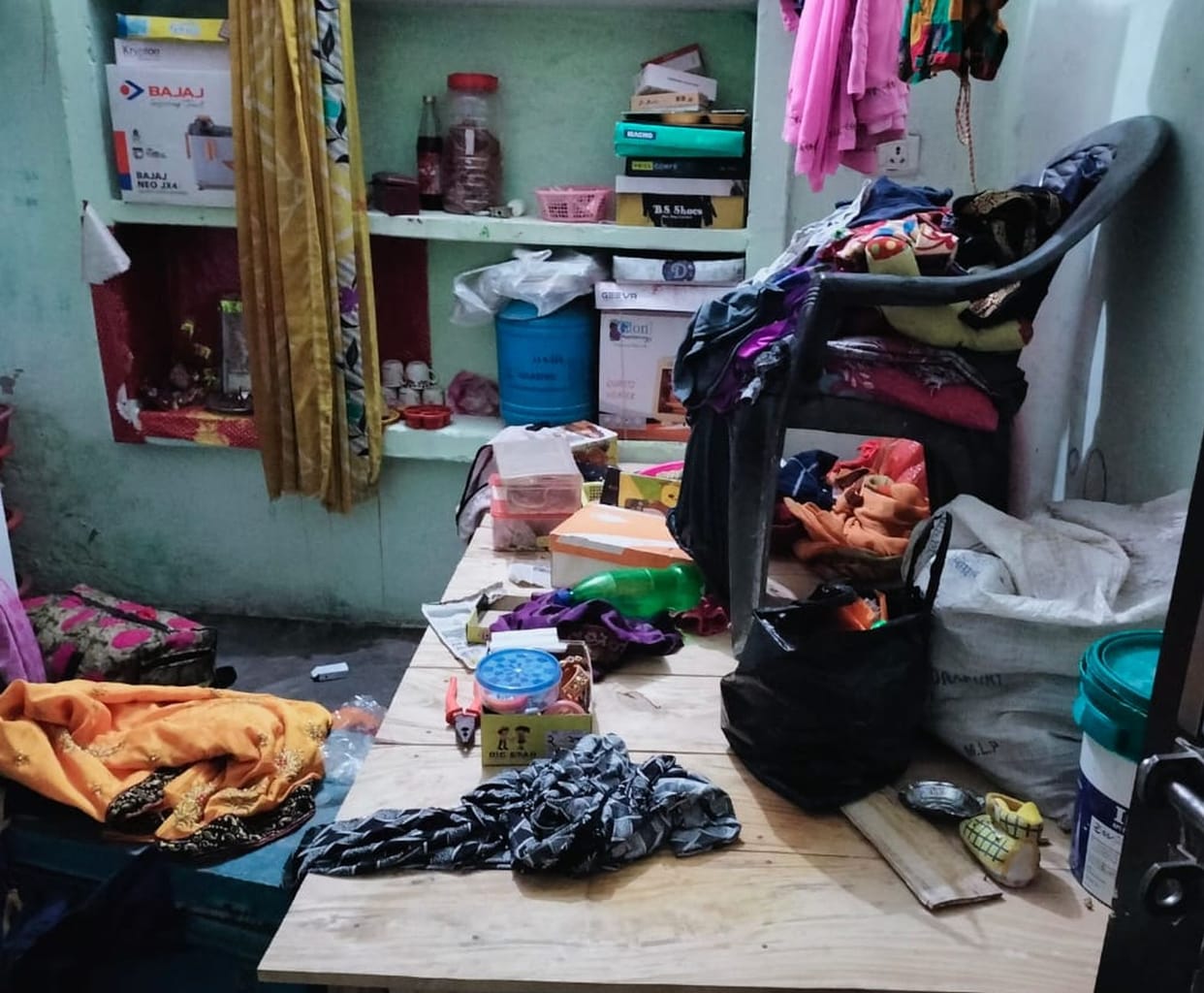 Farrukhabad: 2.5 lakh stolen from former head's house