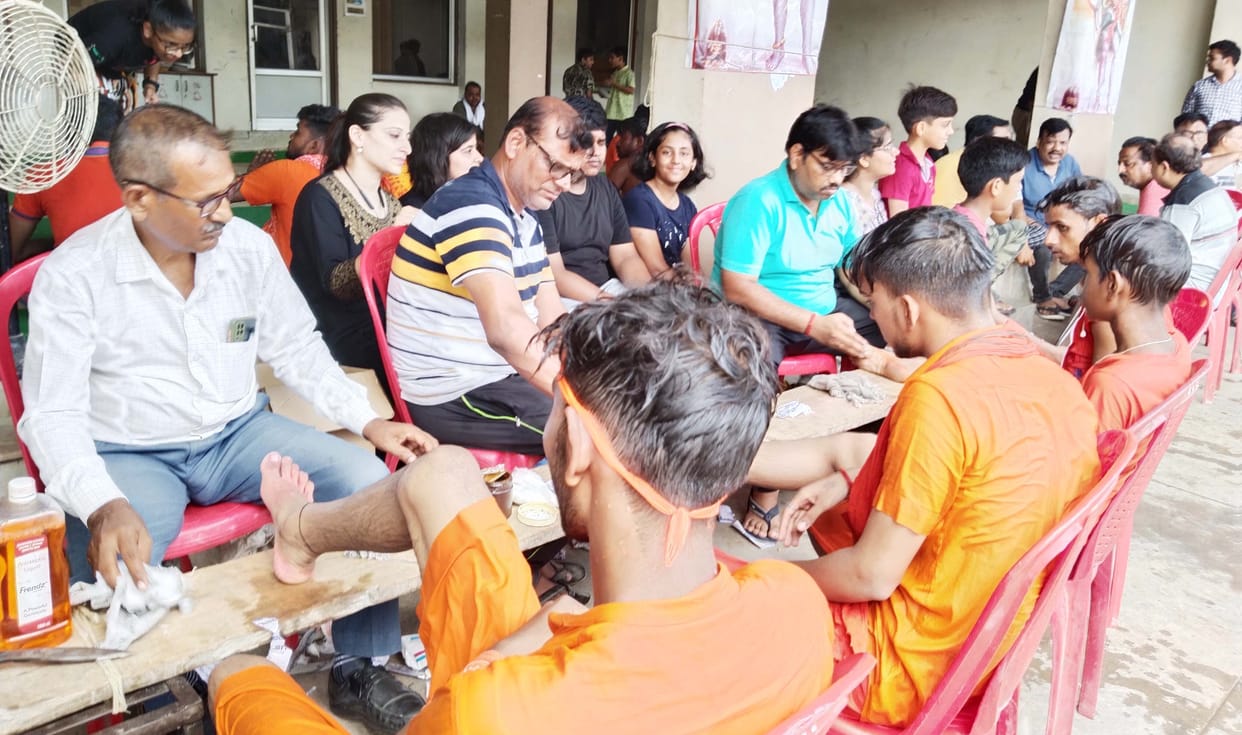 Many organizations engaged in the service of Shiva devotees