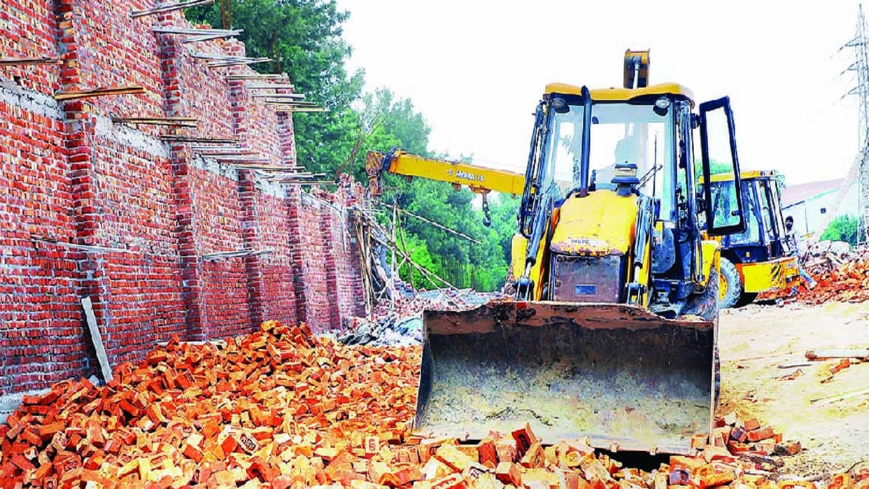 wall which was demolished by mcd about three months ago in Bakoli village of Alipore was re-erected a week ago