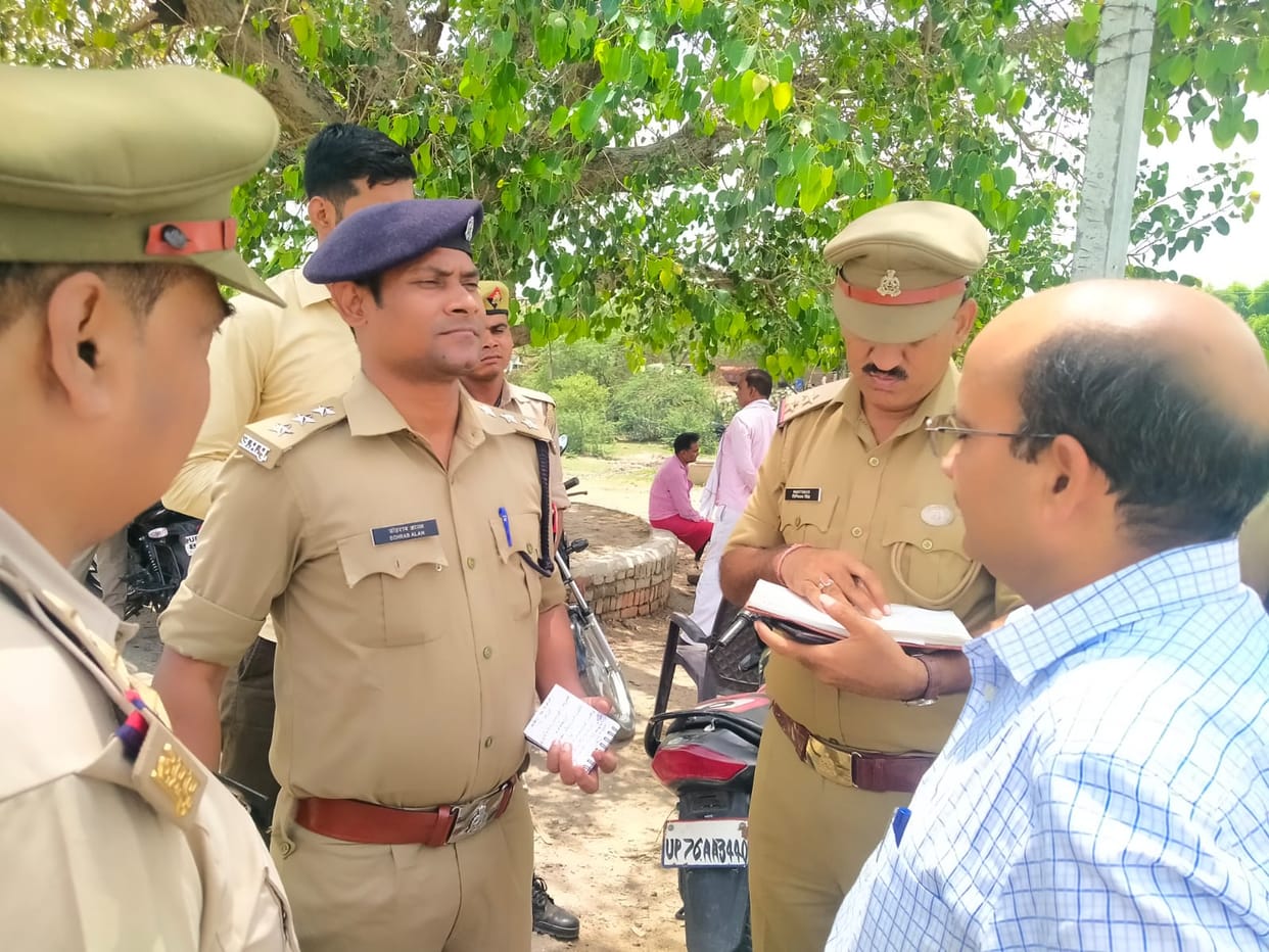 Big communal violence conspiracy in Farrukhabad, crowd gathered at the temple, police reached on information
