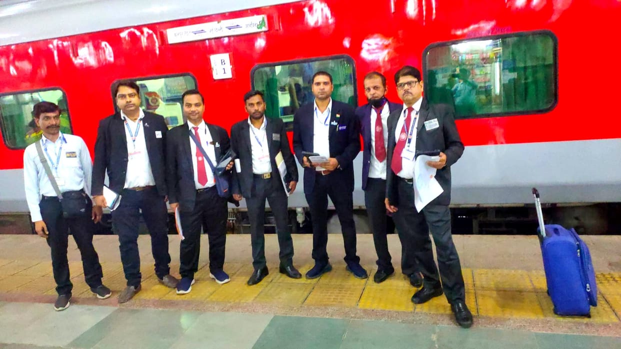 Indian Railway, Now TTE will not be able to sell vacant seats, the details of each seat will be online from hand held terminal machine