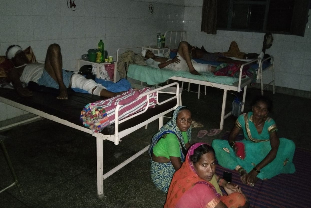 Farrukhabad: Come to Lohia Hospital to bring fan and candle