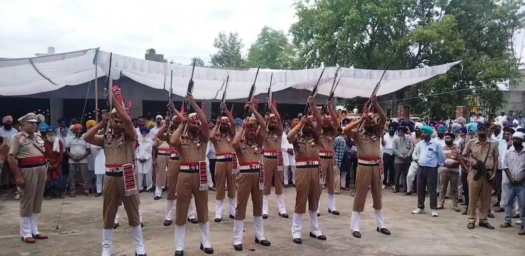 Nirmal Singh Kahlon cremated in his native village Dadujodh