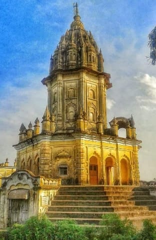 The hallmark of amazing architecture is Singhi's labyrinth Shiva temple