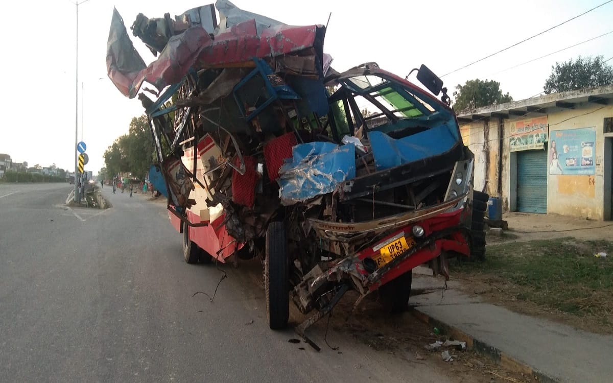 UP Roadways bus collided with container on highway in Bhadohi nine injured including both drivers