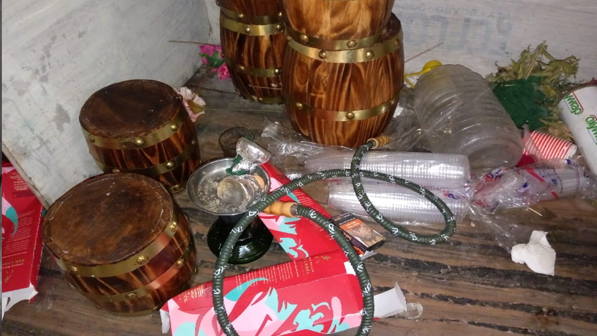 Police raid online casino: accused use to came Meerut resort by luxry cars, billions of syndicate casinos running in many states