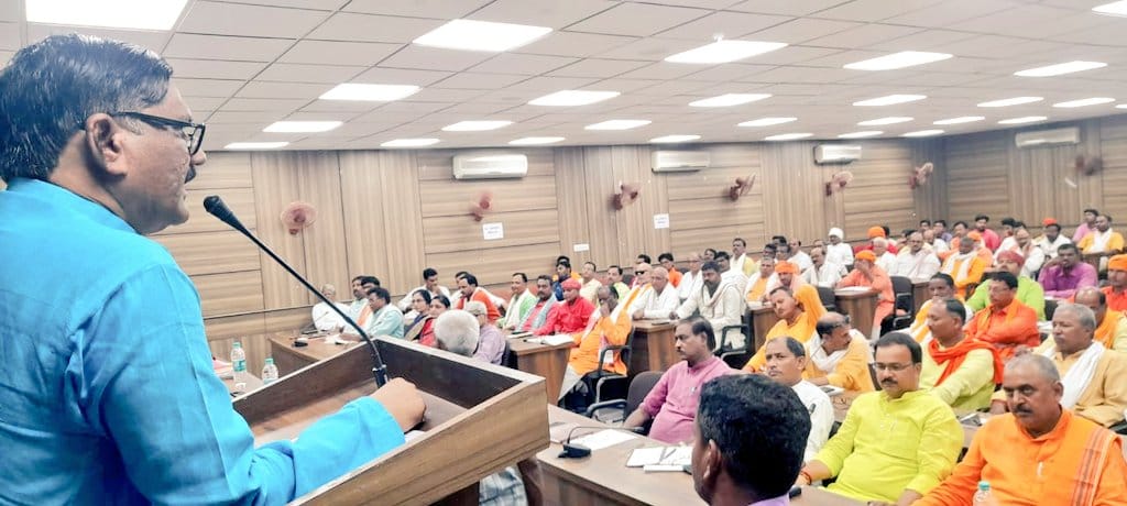 telangaana raashtreey kaary samiti ke prastaavon ko jan-jan pahunchae kaaryakarta: jilaadhyaksh