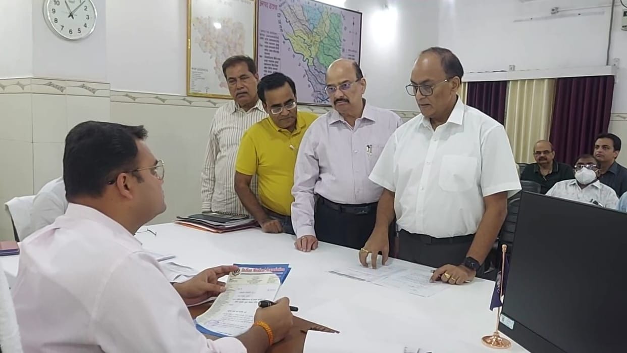 Etawah: Municipality will charge registration fee from private hospitals and clinics