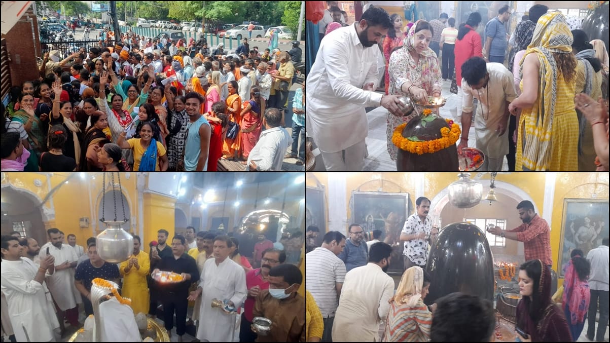 hundreds of Devotees gathered on first Monday of Sawan in city of temples jammu