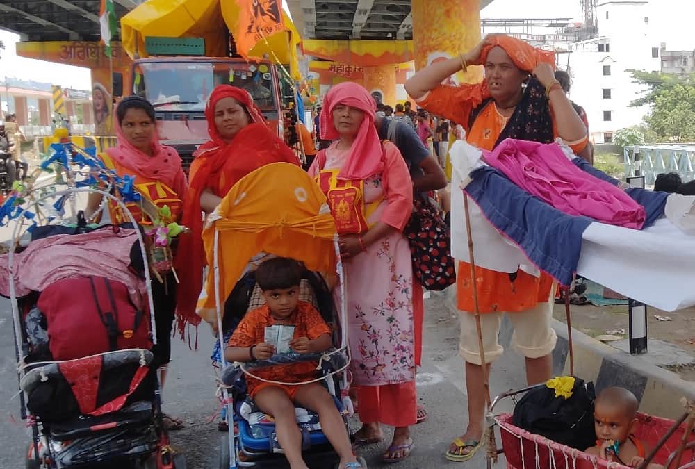 Kanwar Yatra 2022: delhi women come haridwar for kanwar see photos of shiva kanwar