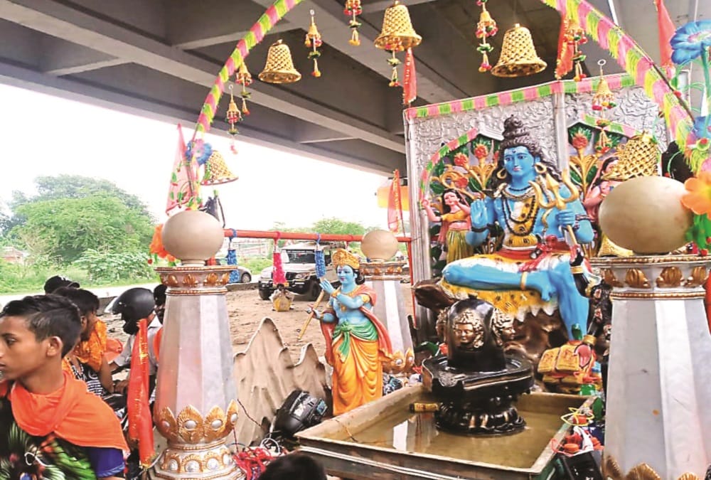 Kanwar Yatra 2022: delhi women come haridwar for kanwar see photos of shiva kanwar