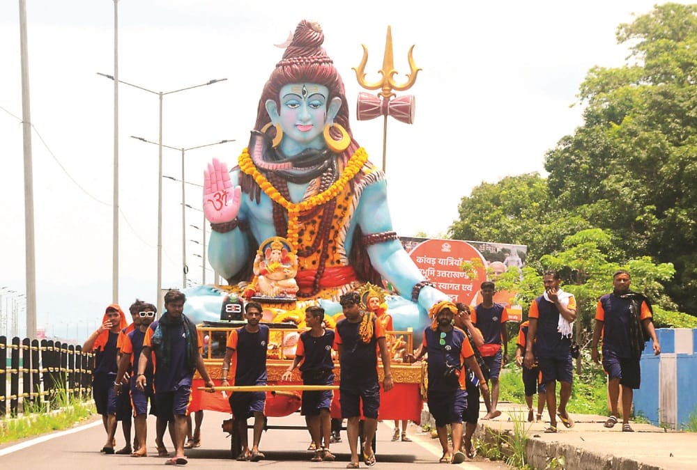 Kanwar Yatra 2022: delhi women come haridwar for kanwar see photos of shiva kanwar