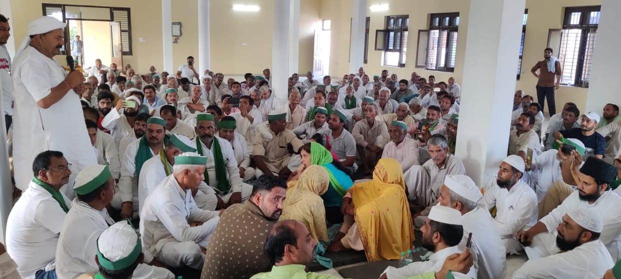 On the call of United Kisan Morcha, there was a traffic jam across the country on 31st