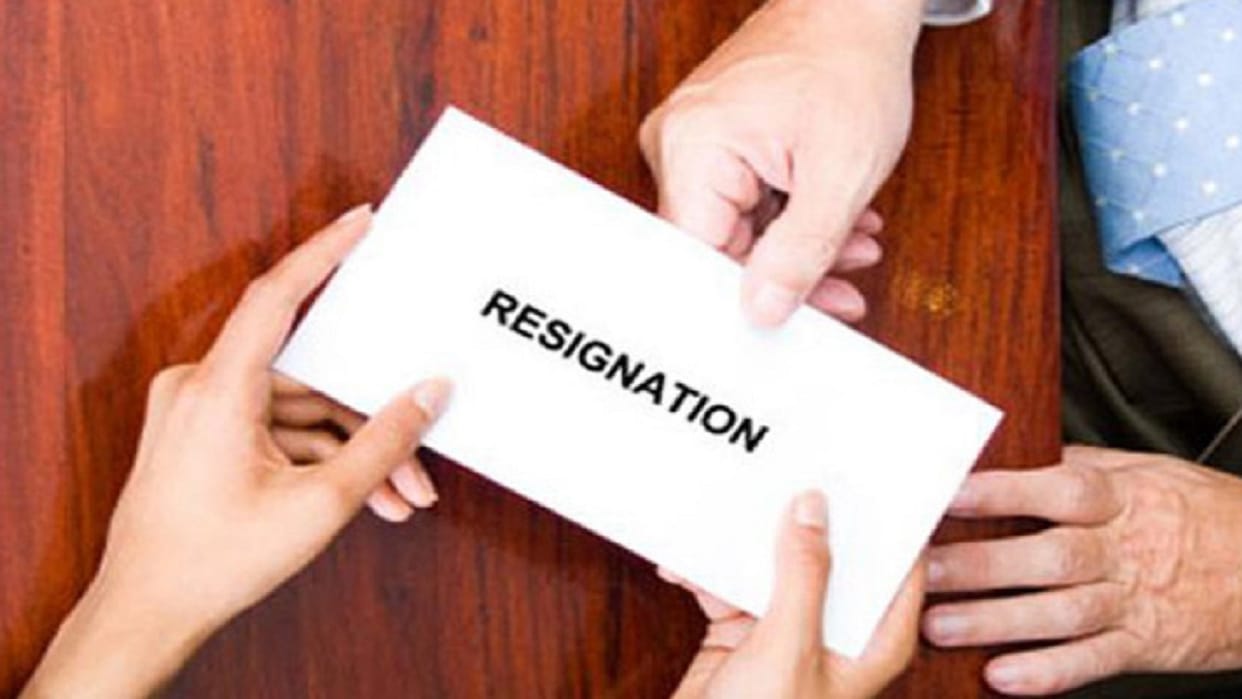 Rewa village head Rashmi Yadav fed up with the crooks submitted her resignation to the DM in Meerut