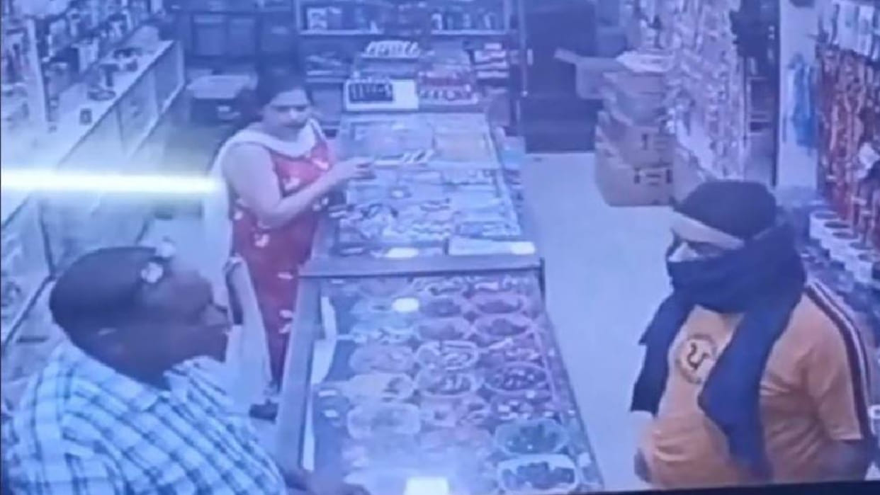 Attempt to rob a shopkeeper in Yamunanagar of Haryana