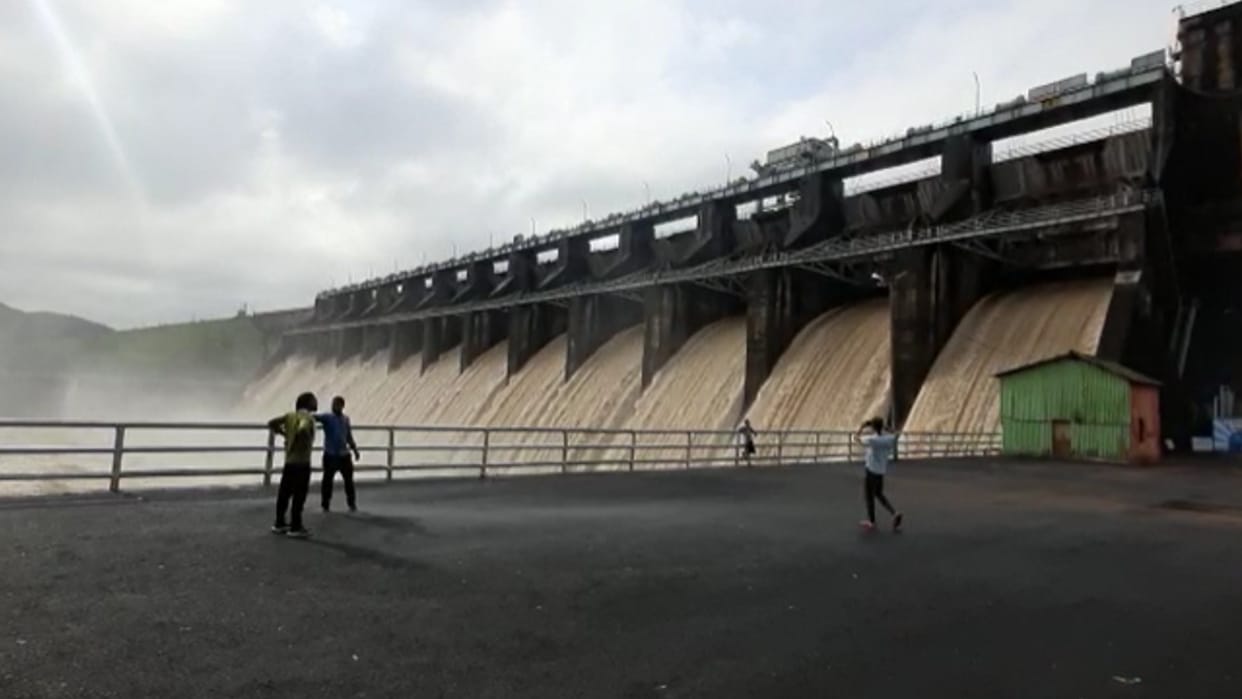 Due to heavy rains in Madhya Pradesh, the gates of Tawa Dam opened for the second time, bridge shed on Bhopal-Nagpur highway, traffic closed