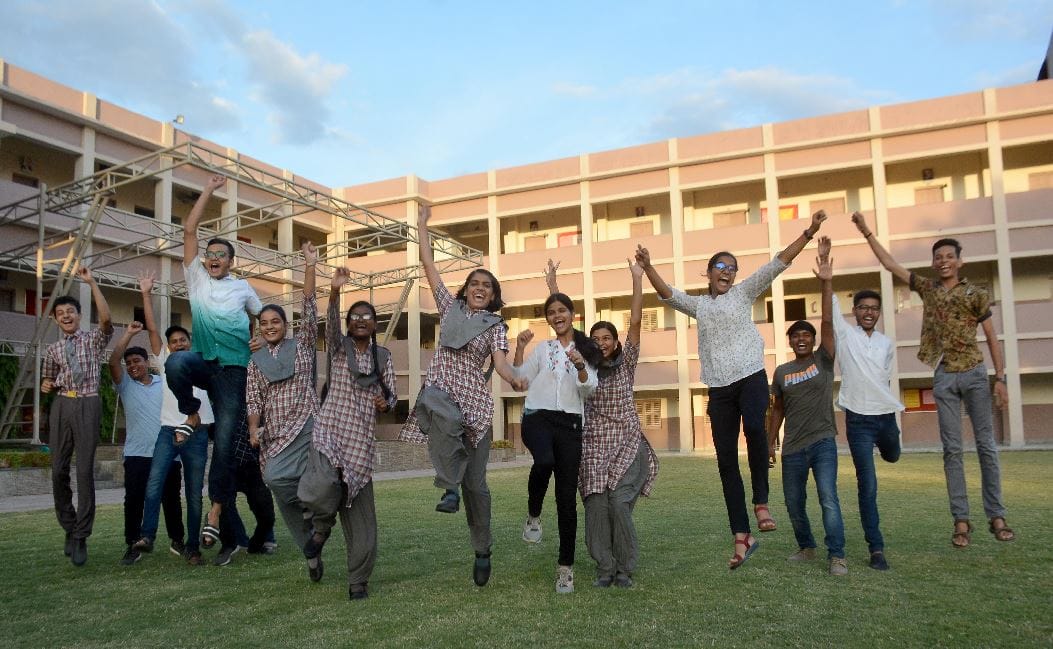 ICSE 10th Result 2022 Varanasi students did great performance Students were delighted
