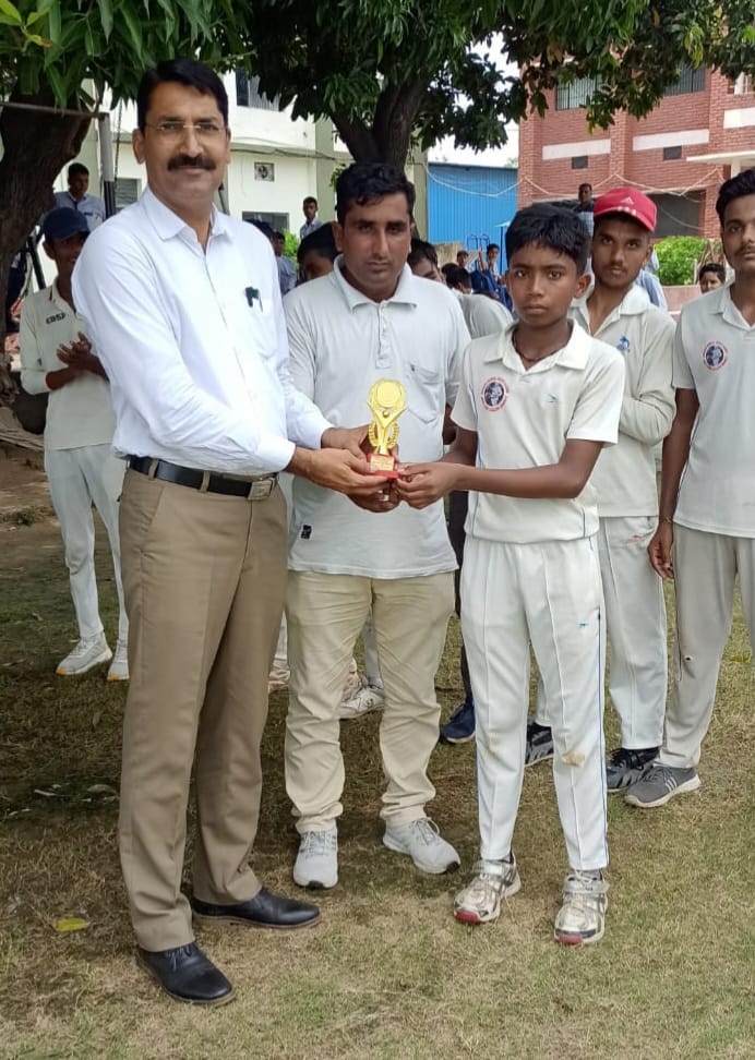 Baraut won the match by defeating Noida's team