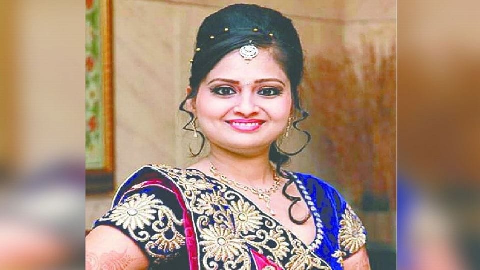Fraud case against father of doctor Deepti Agarwal in Agra