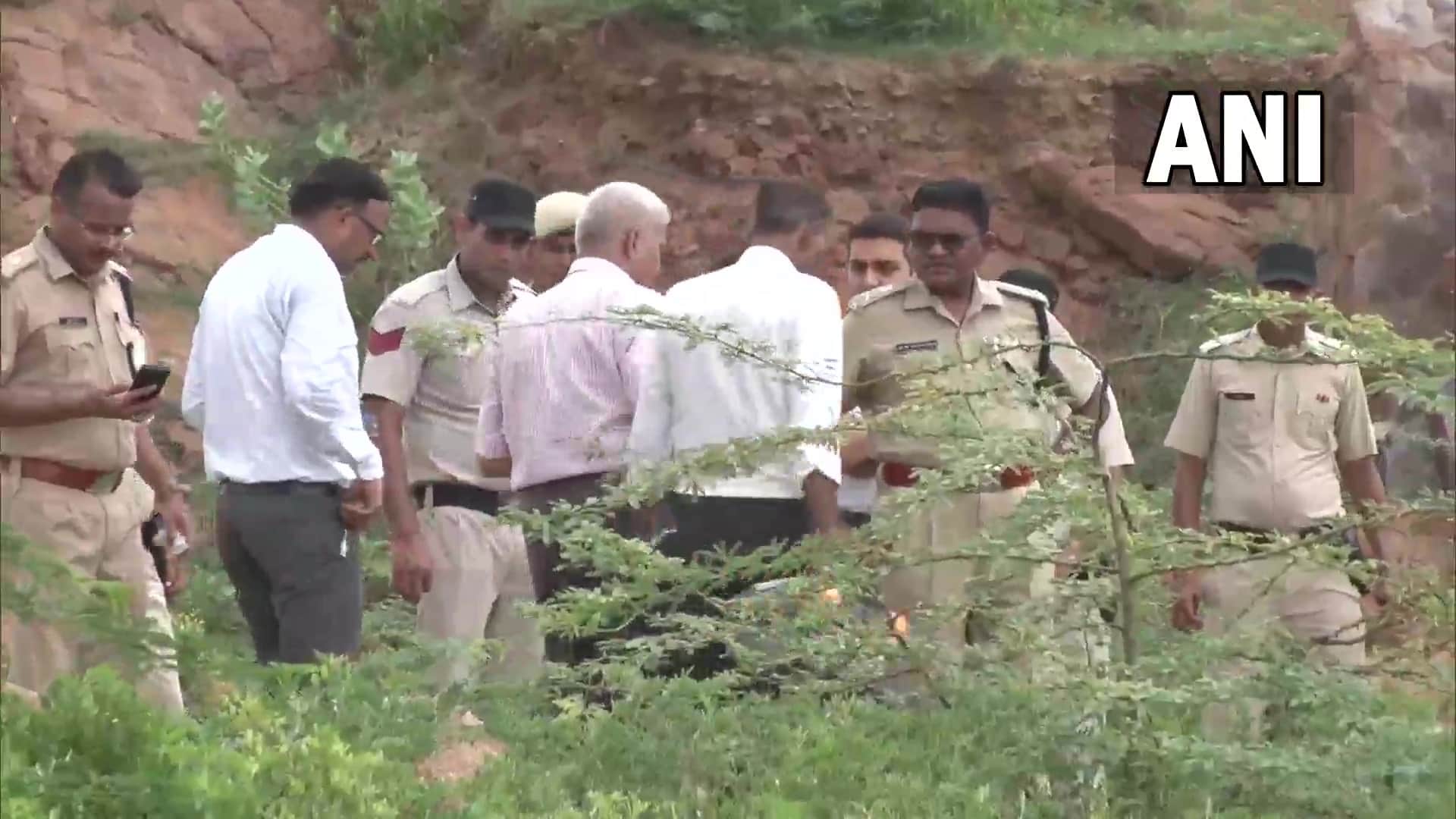 DSP surendra singh Murder In district where DSP was killed there is no mining department office.