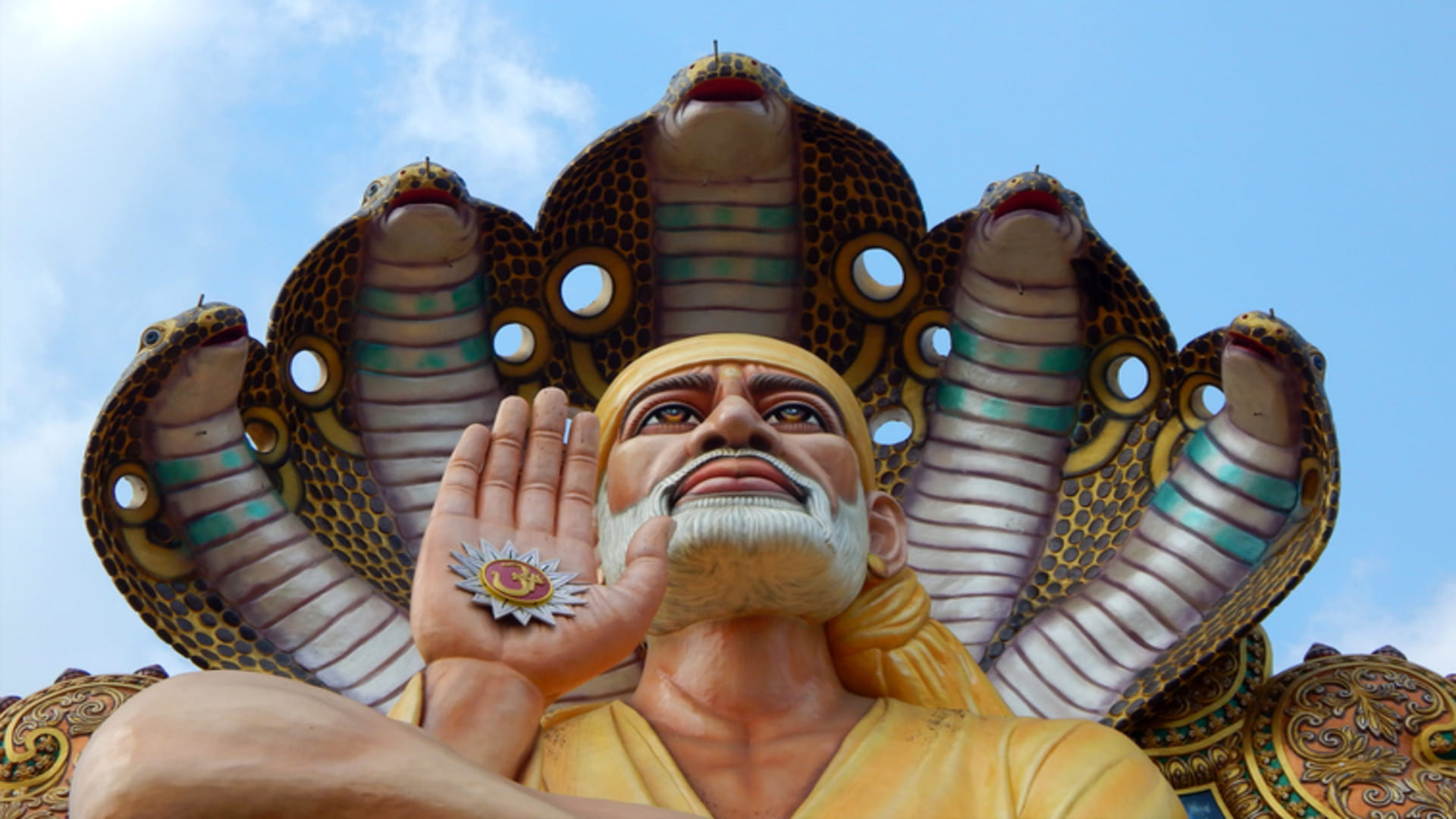 IRCTC Tour Package for Shirdi Sai Baba Darshan Know Trip Fare and Booking Details in Hindi