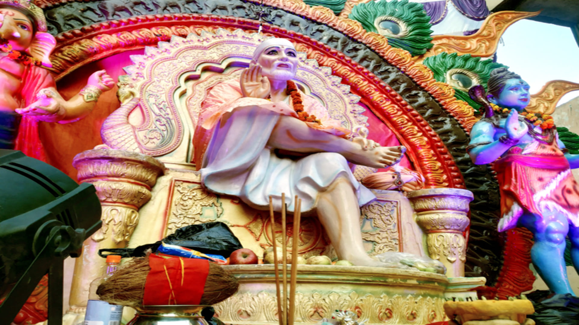 IRCTC Tour Package for Shirdi Sai Baba Darshan Know Trip Fare and Booking Details in Hindi