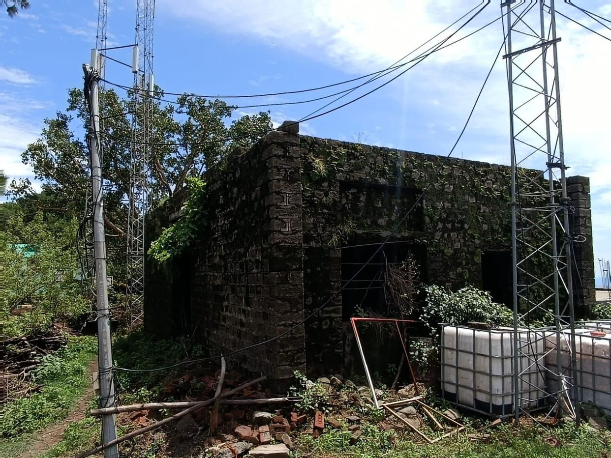 Four buildings of Ramshahr became ruins due to non-use
