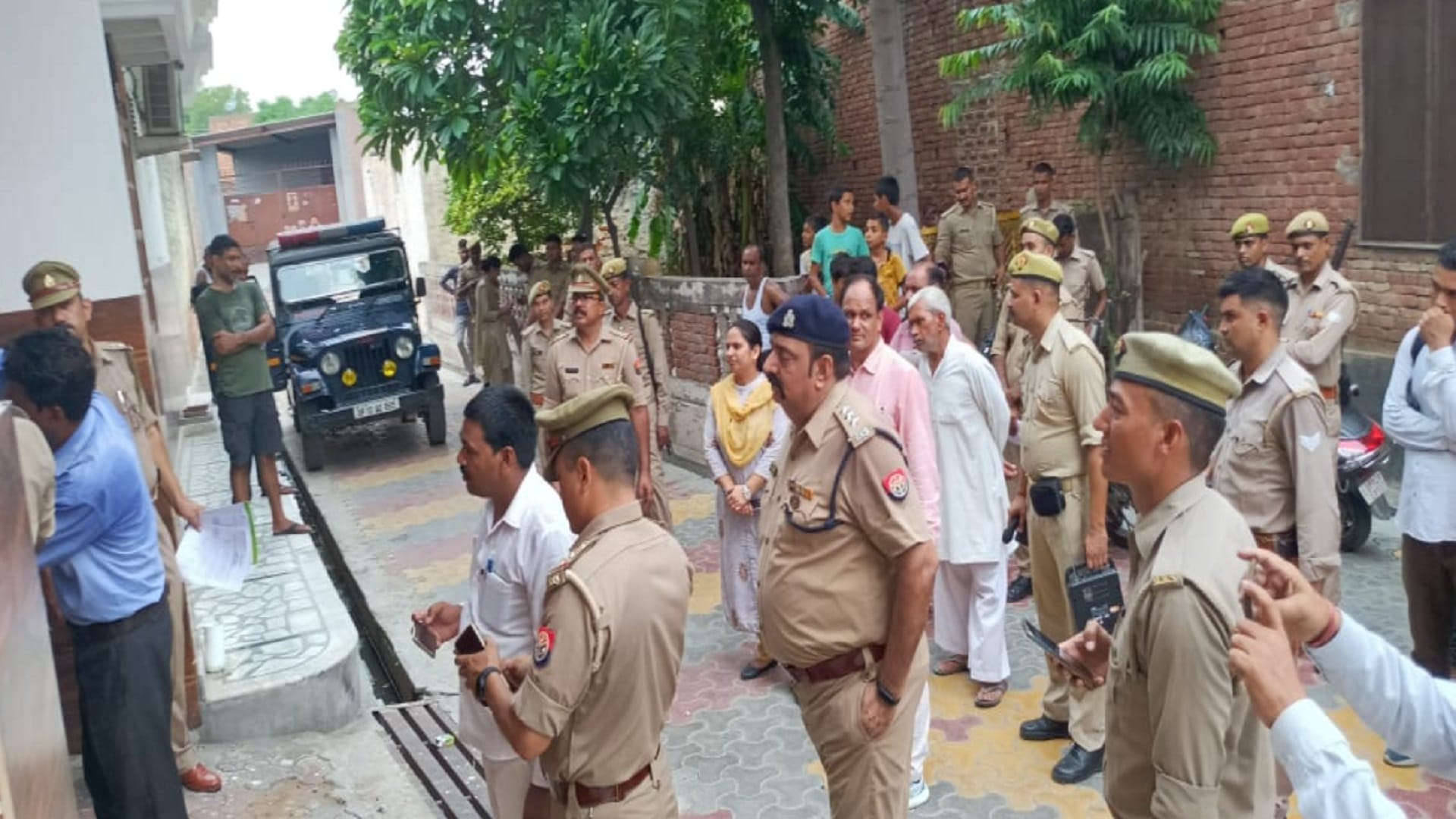 Police have attached property worth 57 lakhs of criminal Sushil Mustache in Muzaffarnagar, see photos
