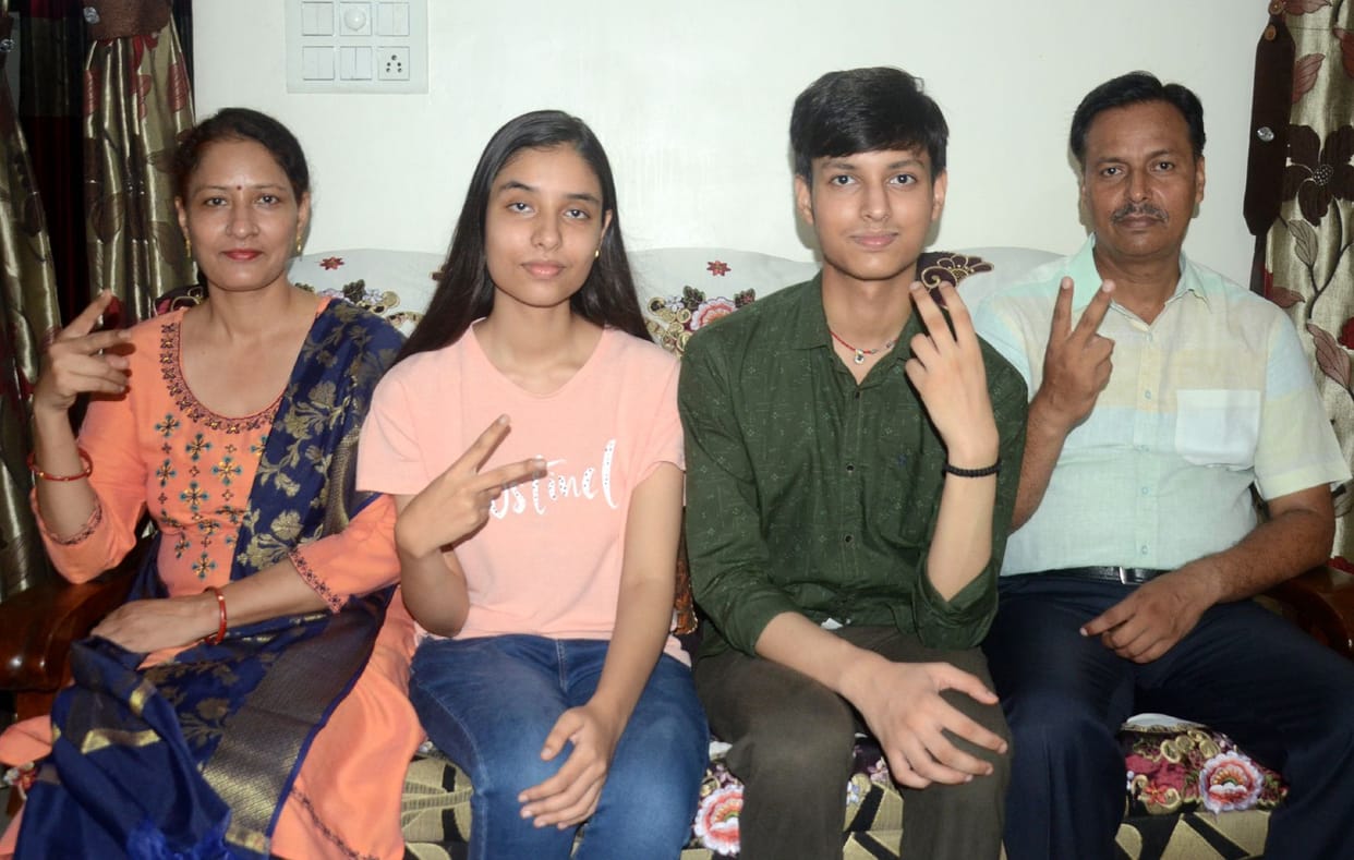 Polytechnic Entrance Exam: Riya topped in the state, brother Ayush ranked sixth
