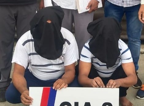 Used to steal goods by seducing the ride in a moving bus, two accused arrested in an attempt to rob