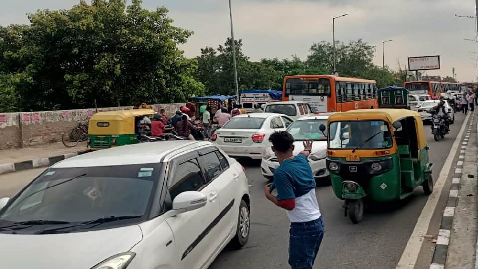 piece of meat found in kanwar camp located in seelampur