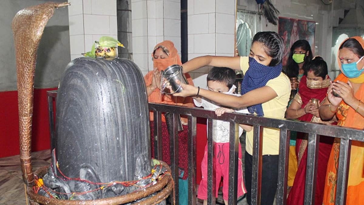 Cheers of Bam-bomb naive kept reverberating in pagodas throughout the day