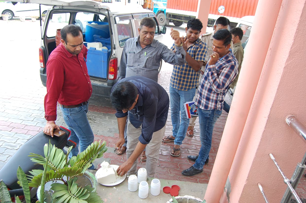 The team caught 3.25 quintals of paneer