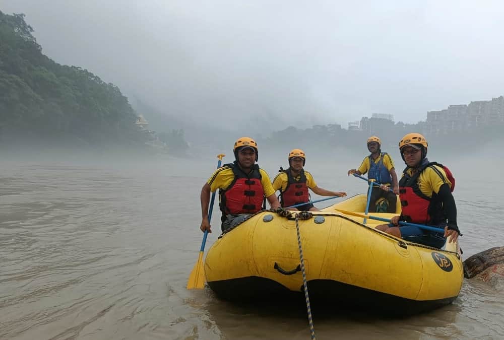 Rishikesh News: Drowned Boy dead body recovered from barrage reservoir photos