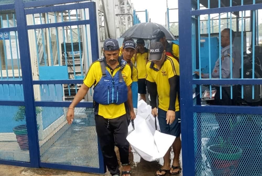 Rishikesh News: Drowned Boy dead body recovered from barrage reservoir photos