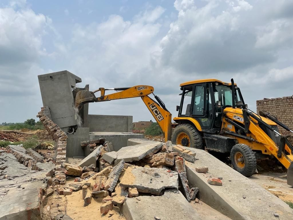 Action on illegal construction: Two colonies, three dhabas and property dealer's office demolished