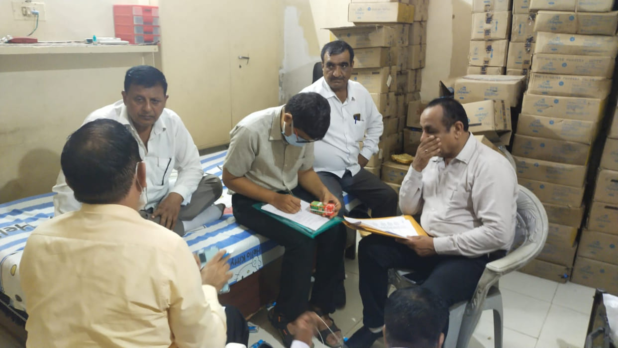 Ayurvedic medicines were being prepared without license in Fatehabad, CM Flying raided