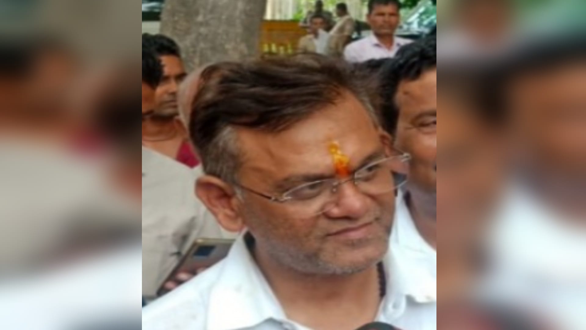 Minister Dinesh Khatik resignation was not accepted by Yogi government but he exposed corruption