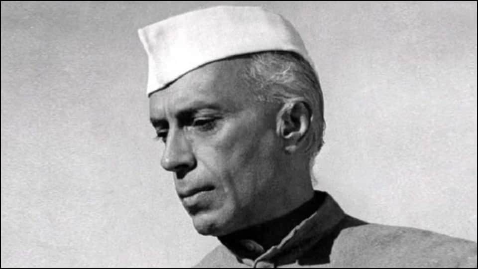 Movies Based on first prime minister Jawaharlal Nehru haqiqat Naunihal Nehru in hindi