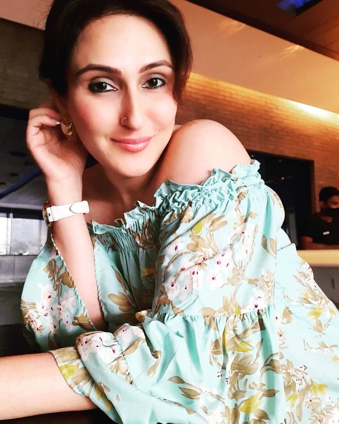 Juhi Babbar birthday: know some unknown facts about actor Raj Babbar daughter