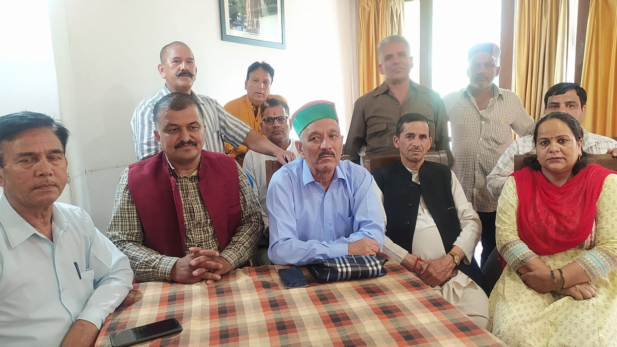 himachal news: party workers press conference against congress mla Nand Lal