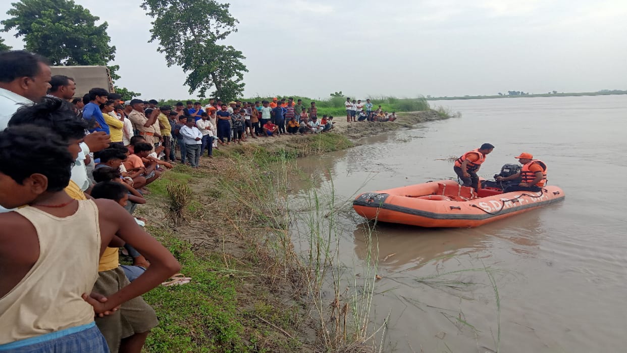 dead body of a young man found drowned in the river after 30 hours