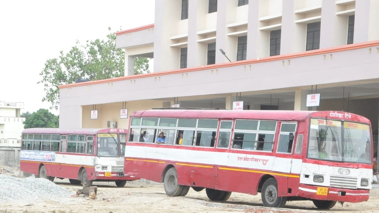 No buses on Ghazipur-Varanasi route, only borrowed buses of other depots made travel support