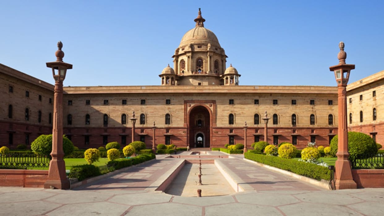 Breach in the security of foreign ministers, women reached Vijay Chowk
