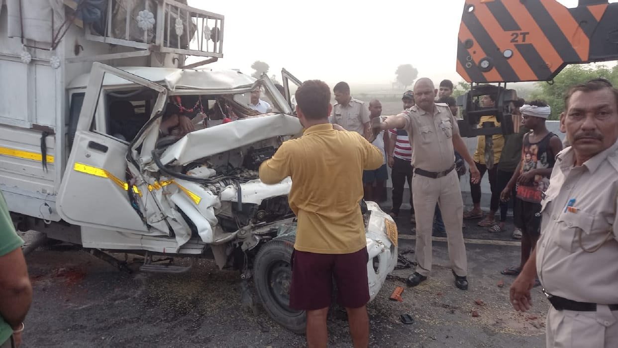 Big road accident in Sonipat, Bolero collides with tractor ahead, four killed, six injured