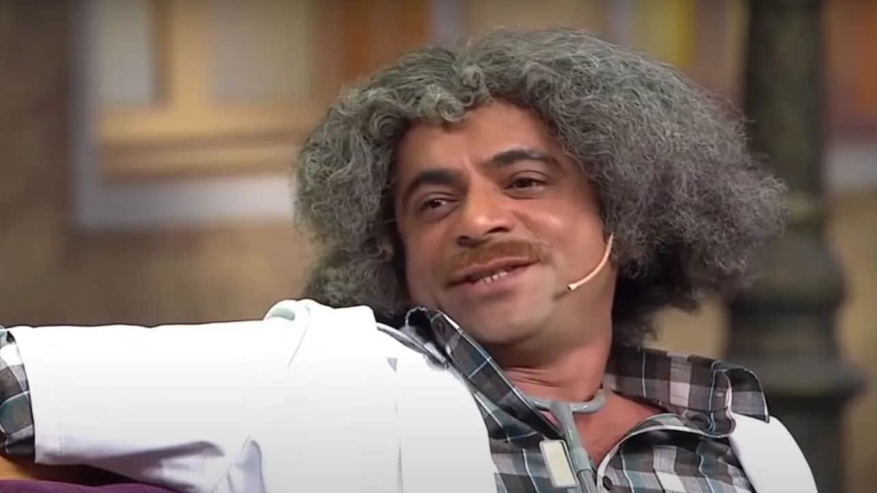 Comedian Sunil Grover Roadside Funny video Viral on Social media