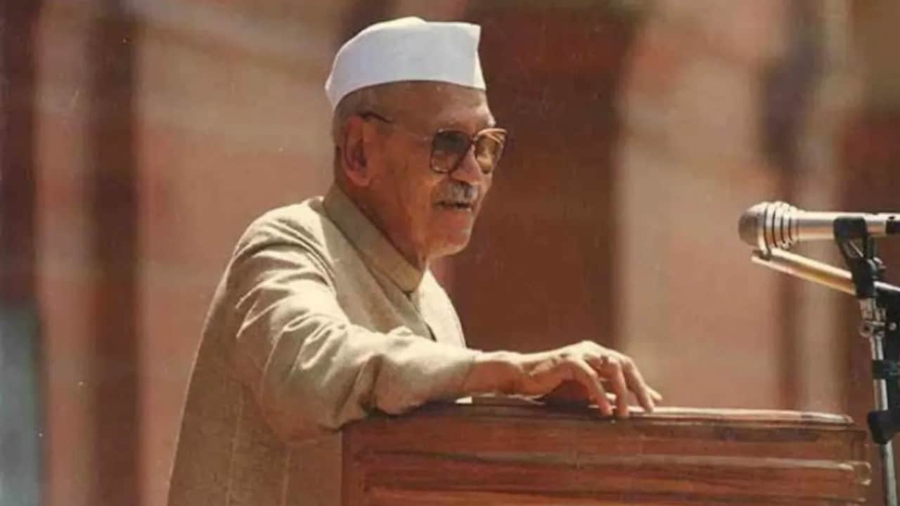 Vice President Election : three persons became unopposed Vice President, 26 nominations were canceled