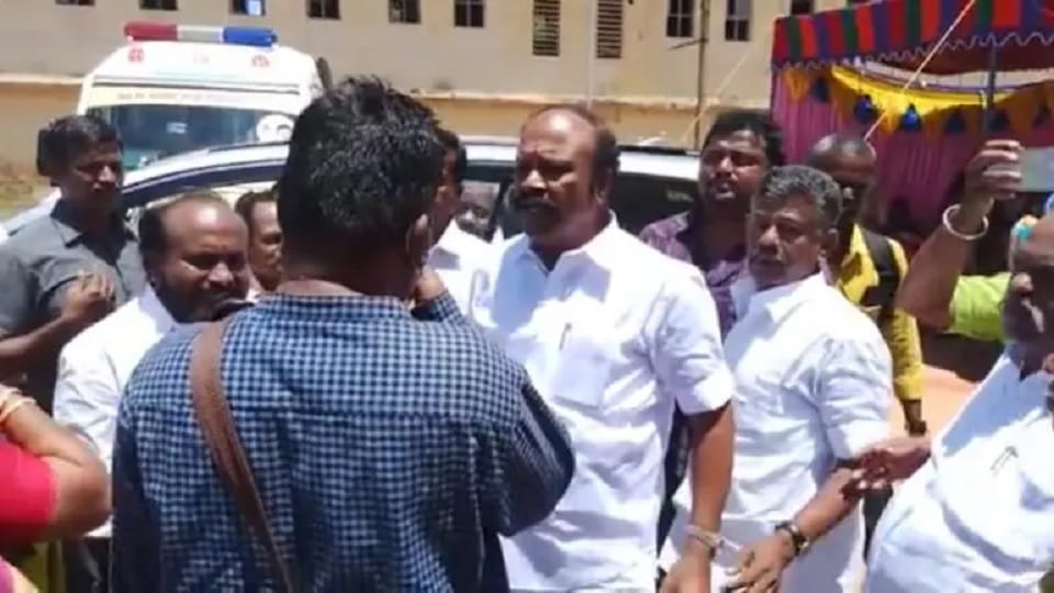 Tamil Nadu minister KR Periyakaruppan Angry on journalist questions him for being late at event