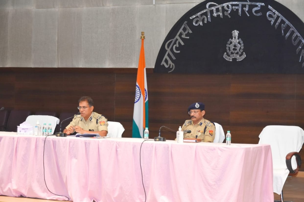Two suspended including Sankat Mochan police chowki charge in mother daughter murder case in varanasi