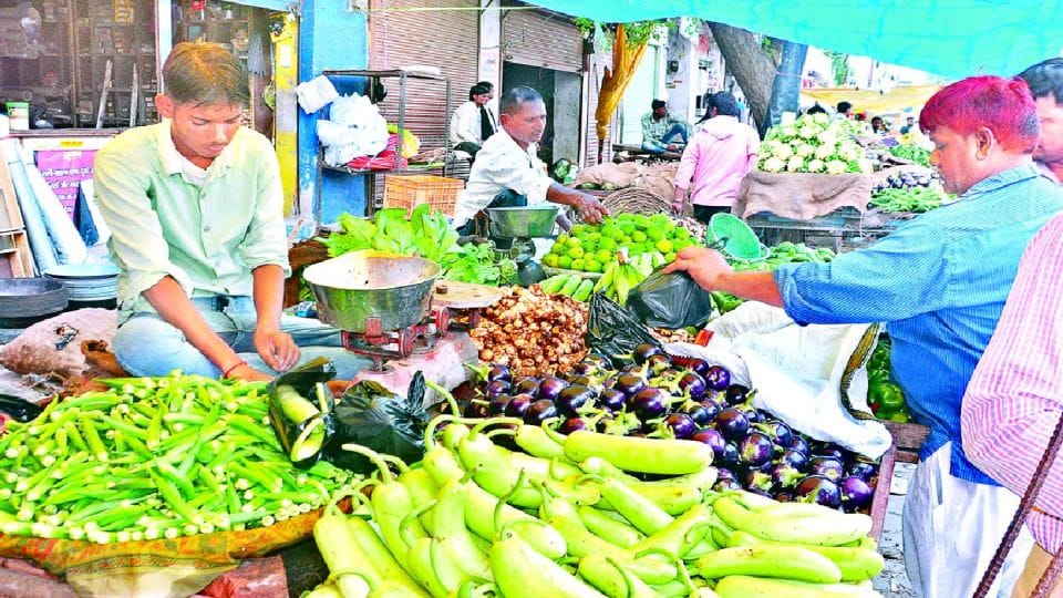 vegetables price increased in sikandra mandi agra